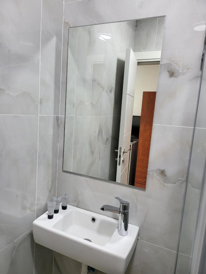 J-Motel 耶路撒冷 外观 照片